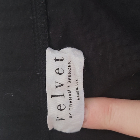 Black pencil skirt - Picture 2 of 2